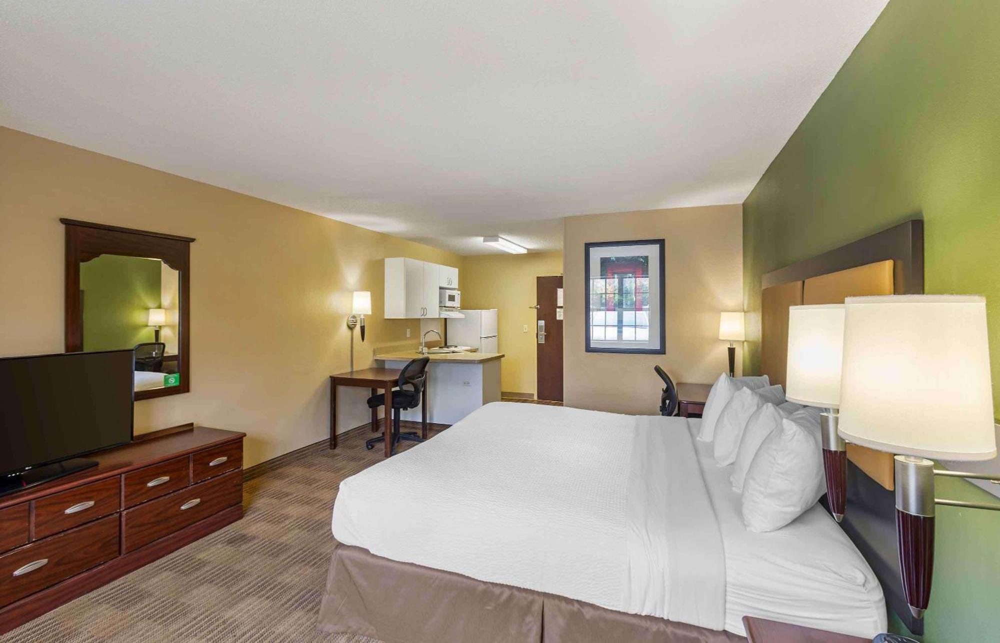 Extended Stay America Select Suites - Milwaukee - Waukesha Ngoại thất bức ảnh