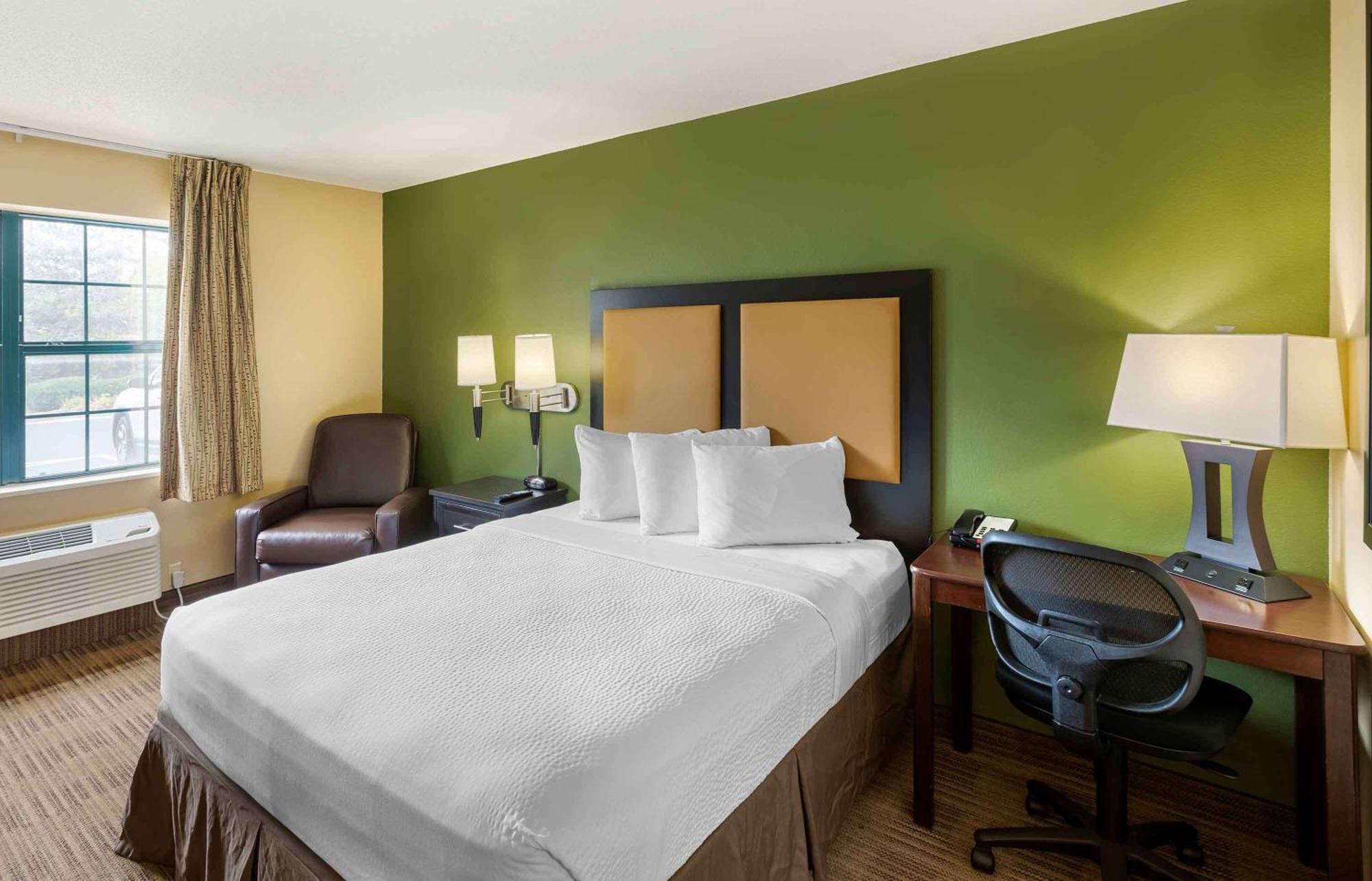 Extended Stay America Select Suites - Milwaukee - Waukesha Ngoại thất bức ảnh