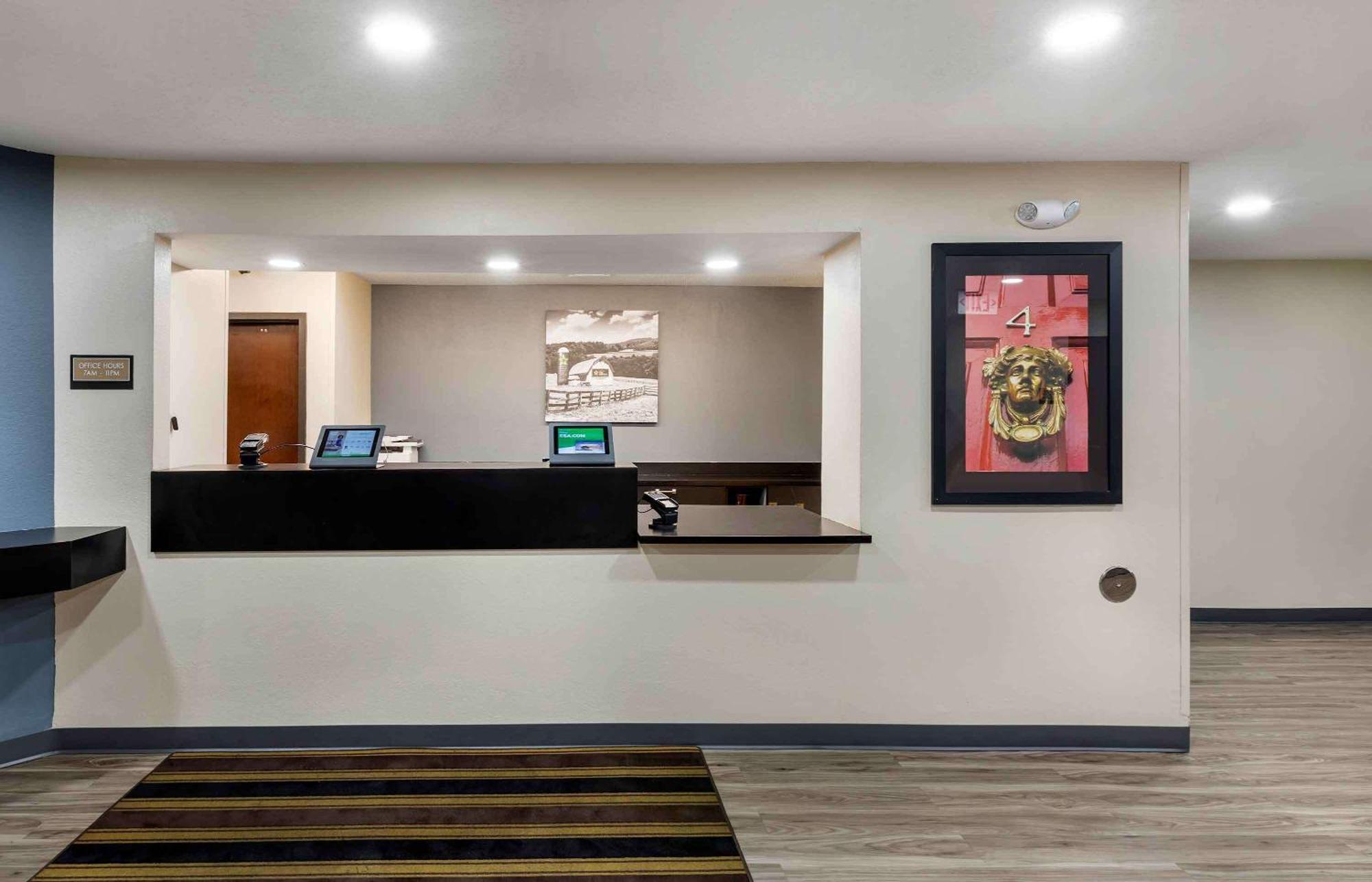 Extended Stay America Select Suites - Milwaukee - Waukesha Ngoại thất bức ảnh