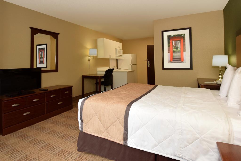 Extended Stay America Select Suites - Milwaukee - Waukesha Ngoại thất bức ảnh