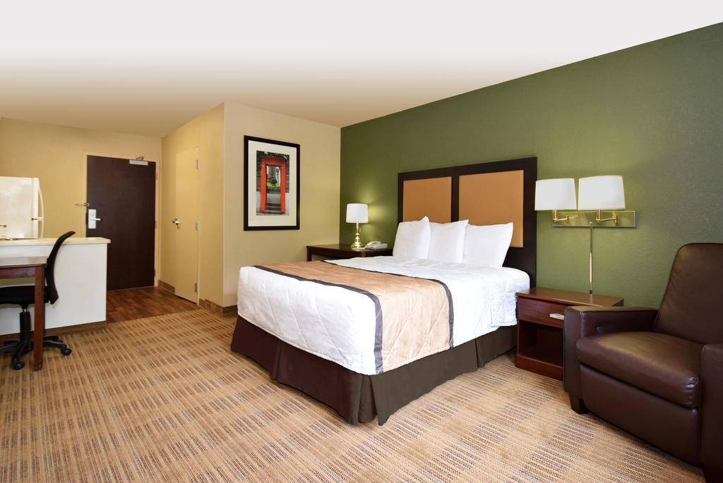 Extended Stay America Select Suites - Milwaukee - Waukesha Ngoại thất bức ảnh