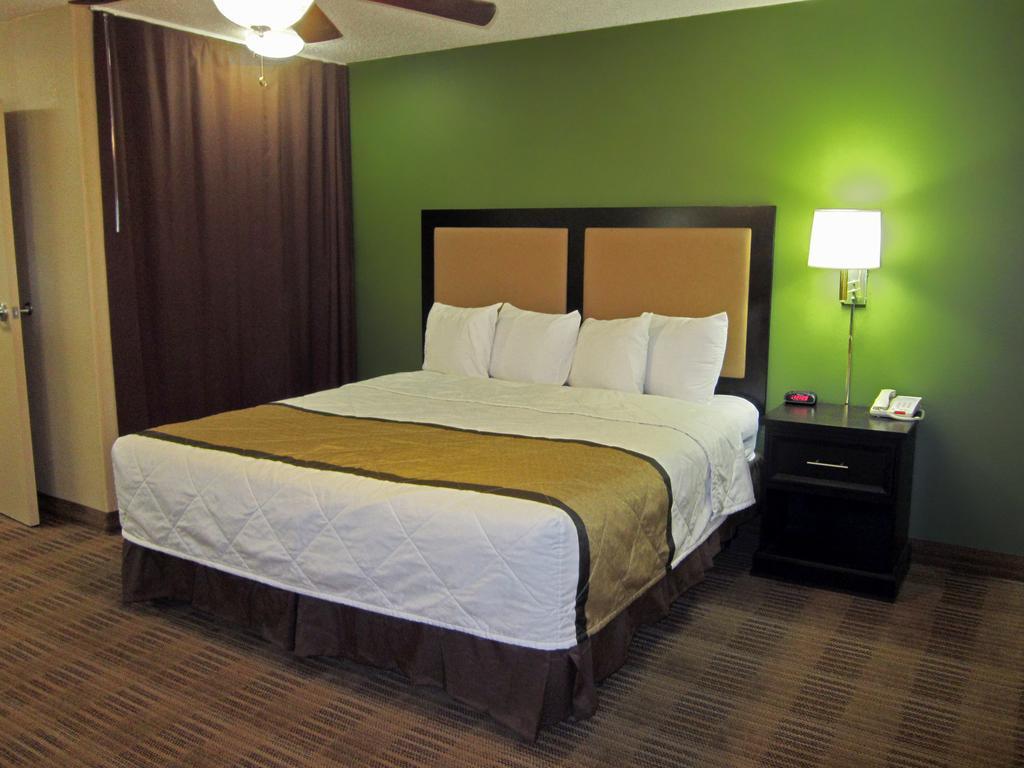 Extended Stay America Select Suites - Milwaukee - Waukesha Ngoại thất bức ảnh