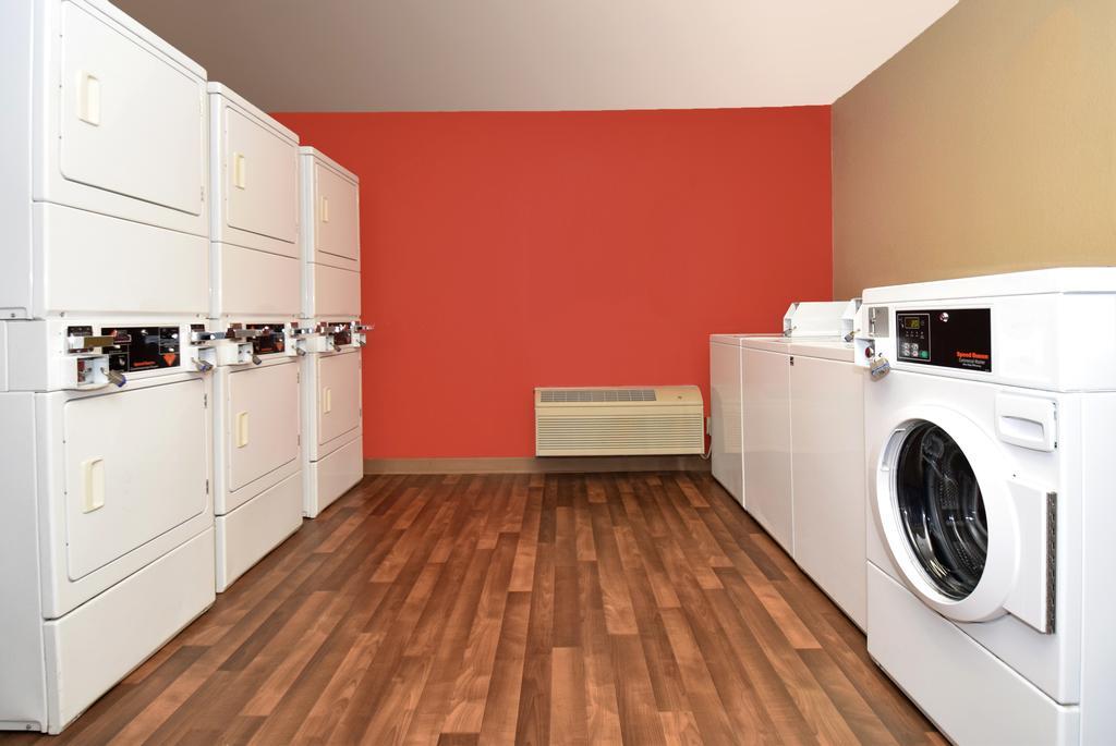 Extended Stay America Select Suites - Milwaukee - Waukesha Ngoại thất bức ảnh
