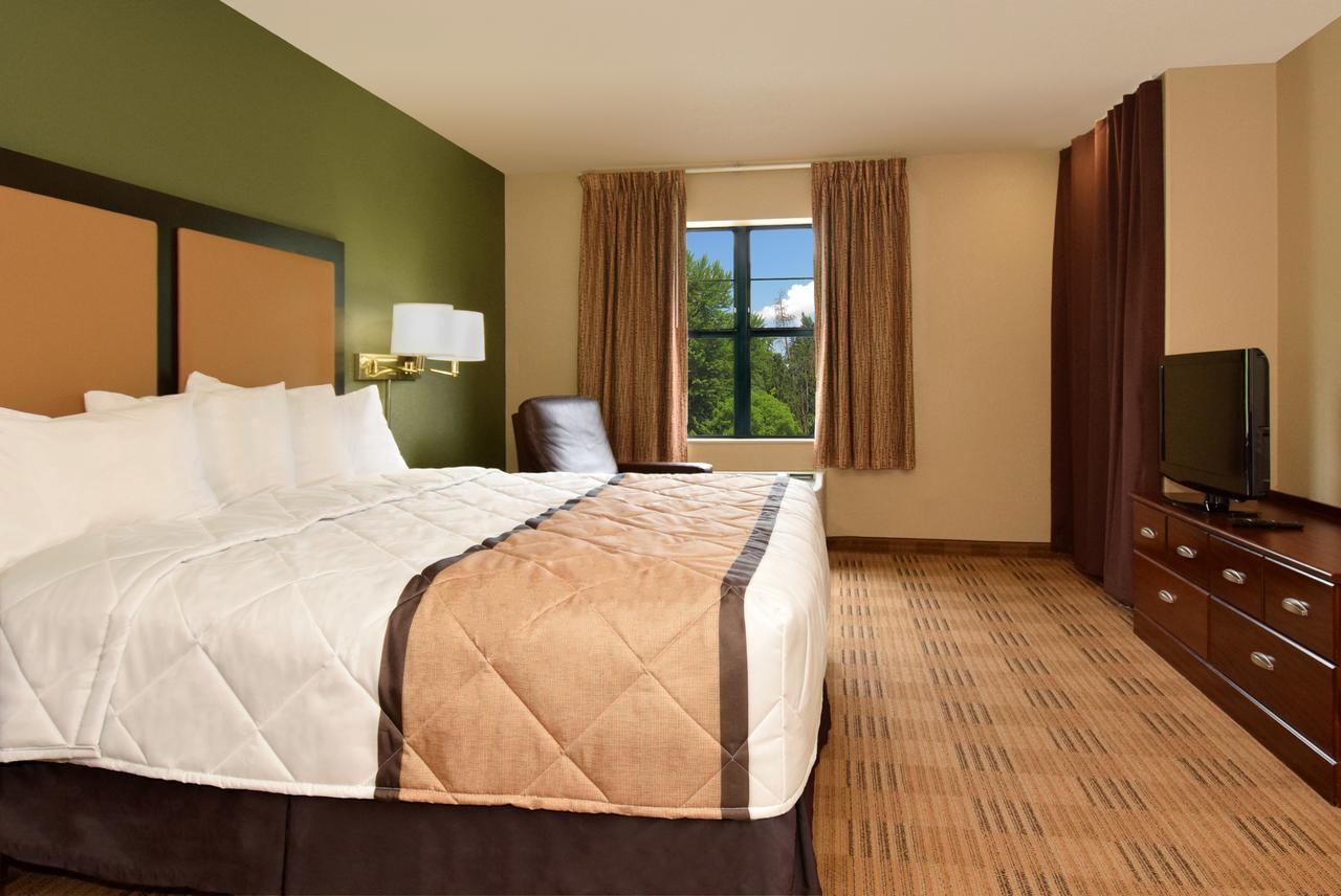 Extended Stay America Select Suites - Milwaukee - Waukesha Ngoại thất bức ảnh