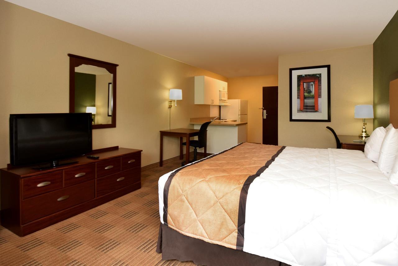 Extended Stay America Select Suites - Milwaukee - Waukesha Ngoại thất bức ảnh